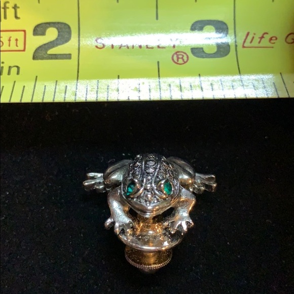 Mini Frog with Green Crystal Eyes & Marquisette - Picture 5 of 5